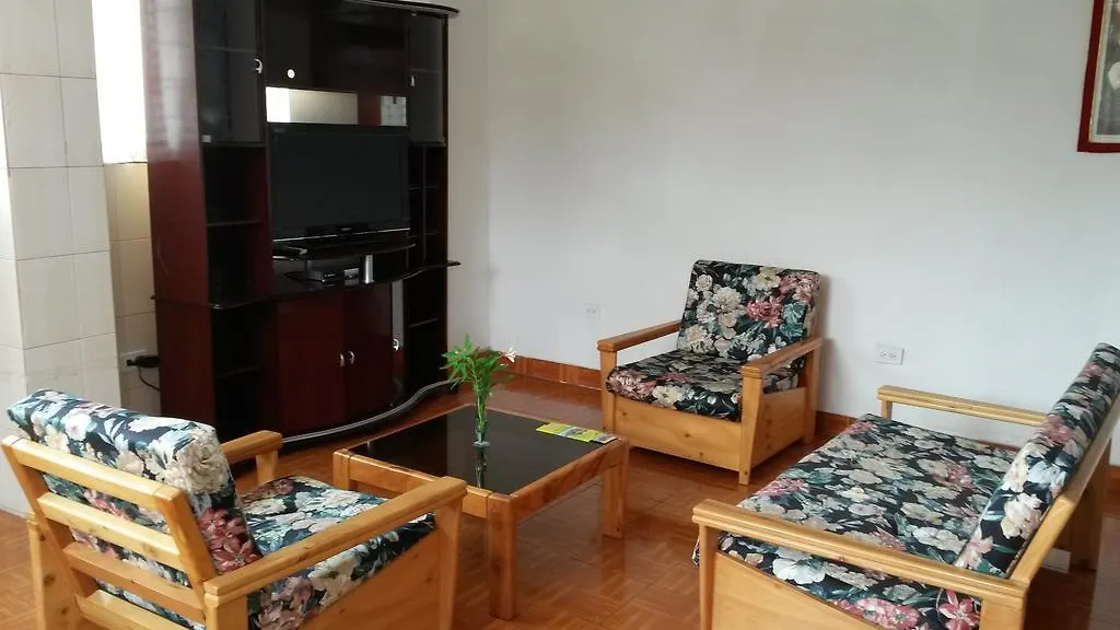 Hostal El Parque Табабела Хостел
