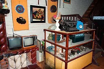 Хостел Hostal El Parque Табабела