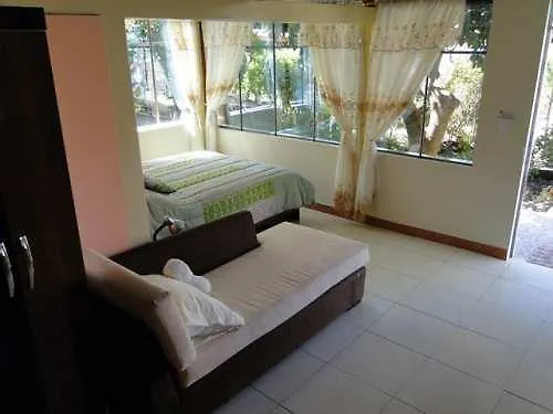 Hostal El Parque Табабела
