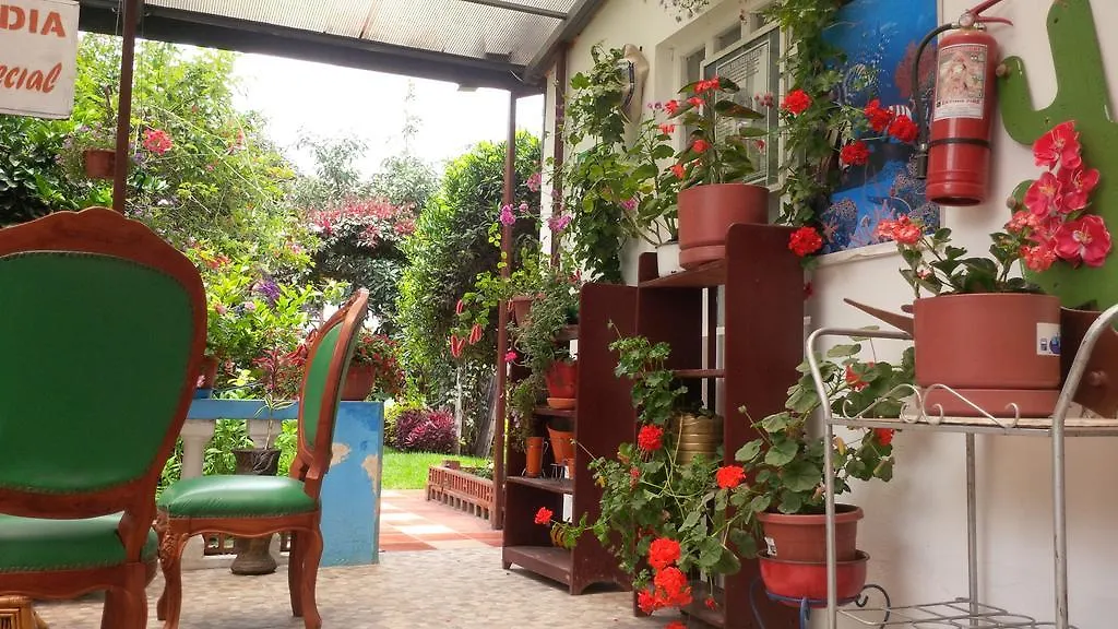 Hostal El Parque Tababela