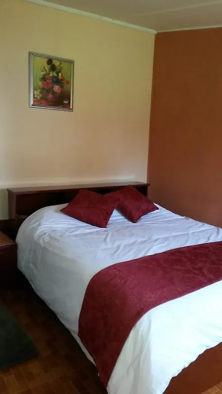 Hostel Hostal El Parque Tababela